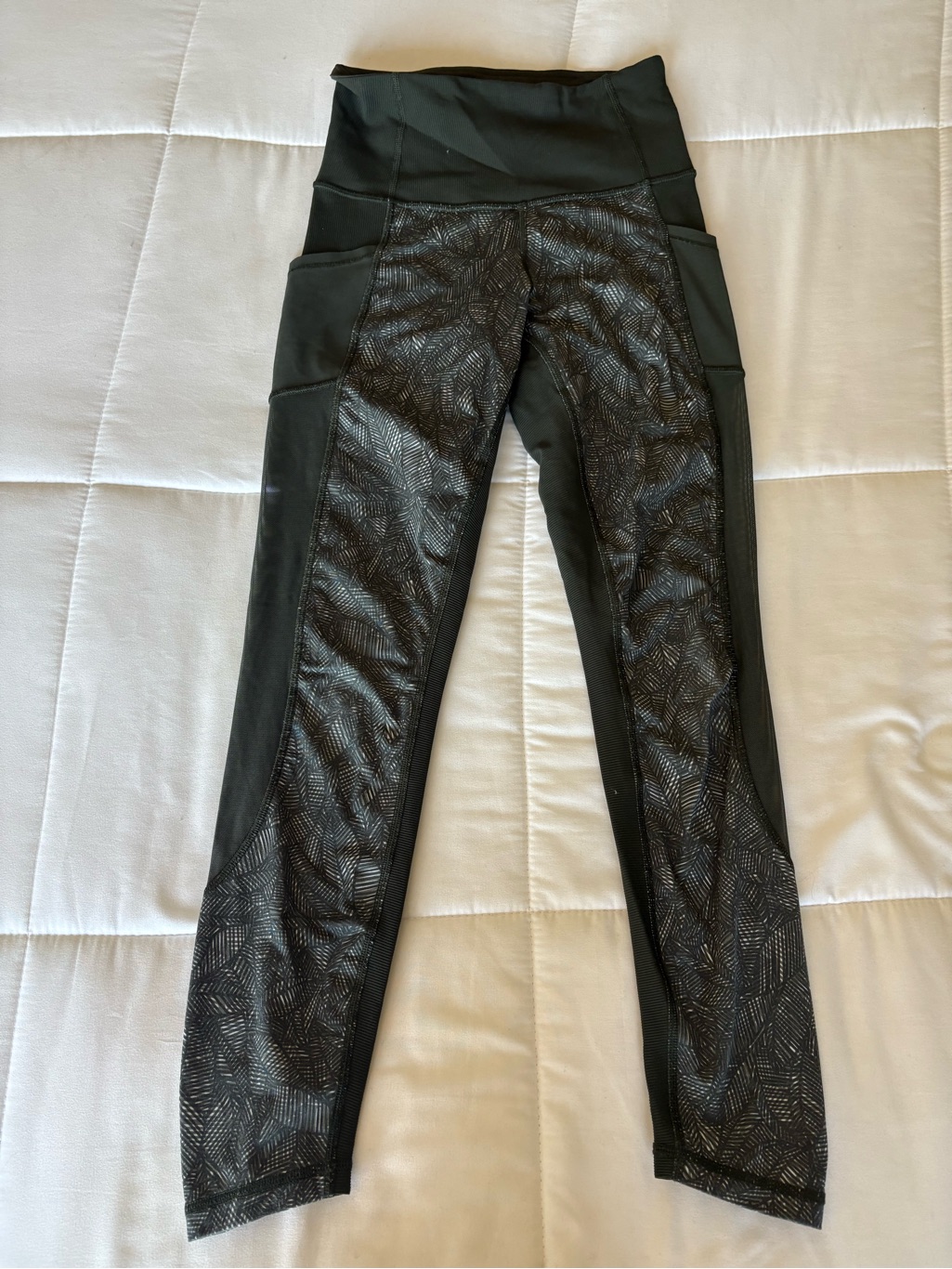Lululemon Green Patterned Textured High-Waist Workout Leggings